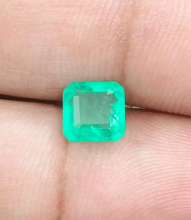 1.51ct Colombian Emerald, Natural Earth Mined Gemstone. - SMSGEMS 