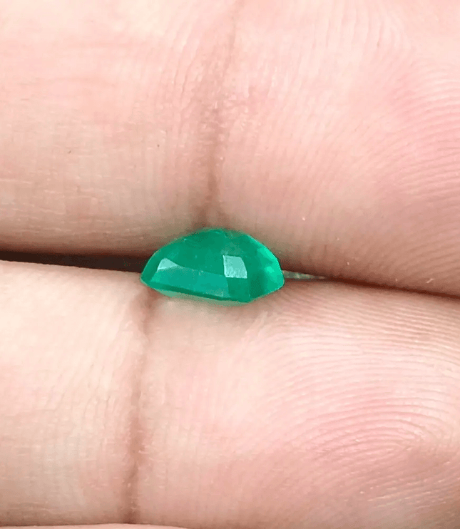 1.51ct Colombian Emerald, Natural Earth Mined Gemstone. - SMSGEMS 