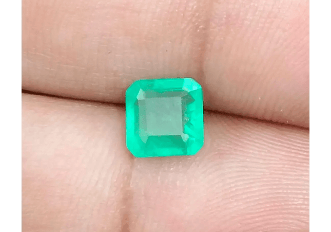 1.51ct Colombian Emerald, Natural Earth Mined Gemstone. - SMSGEMS 