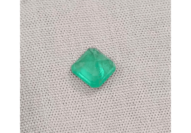 1.51ct Colombian Emerald, Natural Earth Mined Gemstone. - SMSGEMS 