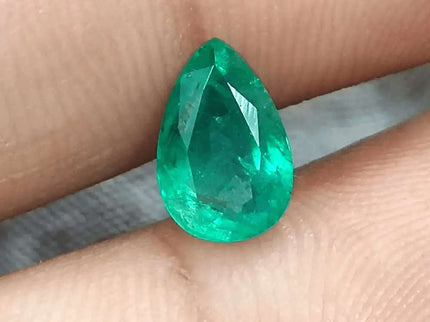 1.51ct Intense Green Emerald, Natural Earth Mined Gemstone - SMSGEMS 
