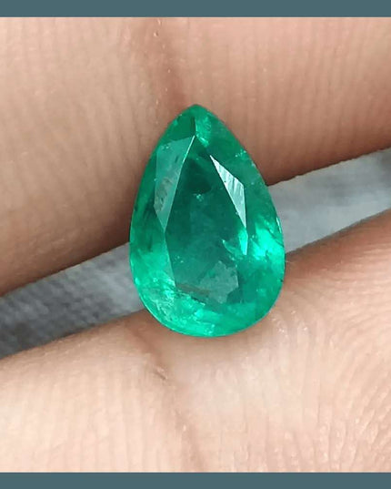 1.51ct Intense Green Emerald, Natural Earth Mined Gemstone - SMSGEMS 