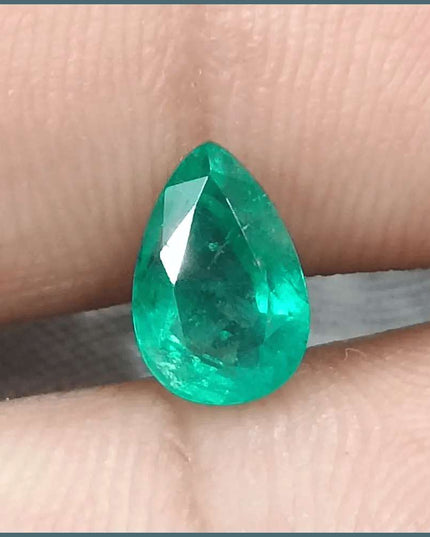 1.51ct Intense Green Emerald, Natural Earth Mined Gemstone - SMSGEMS 
