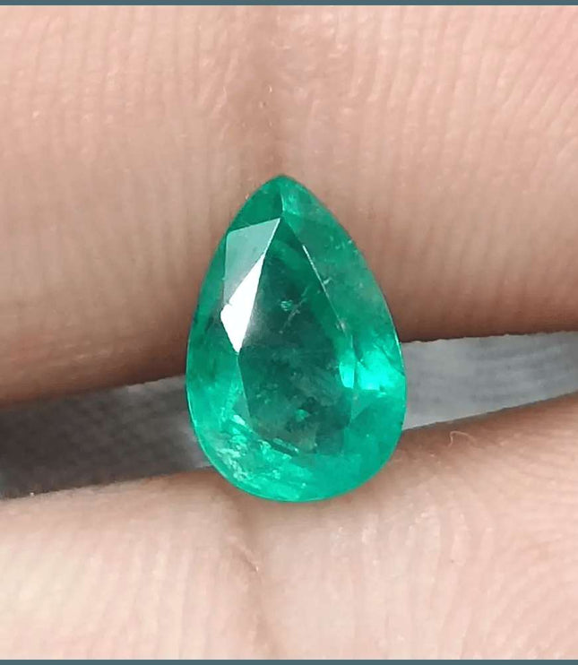 1.51ct Intense Green Emerald, Natural Earth Mined Gemstone - SMSGEMS 