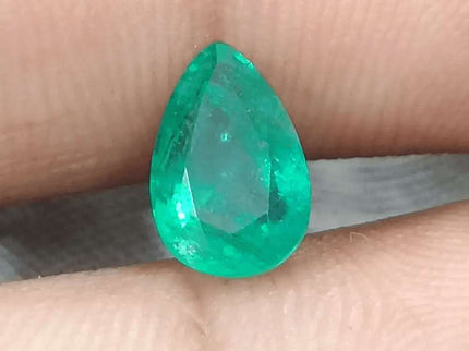 1.51ct Intense Green Emerald, Natural Earth Mined Gemstone - SMSGEMS 