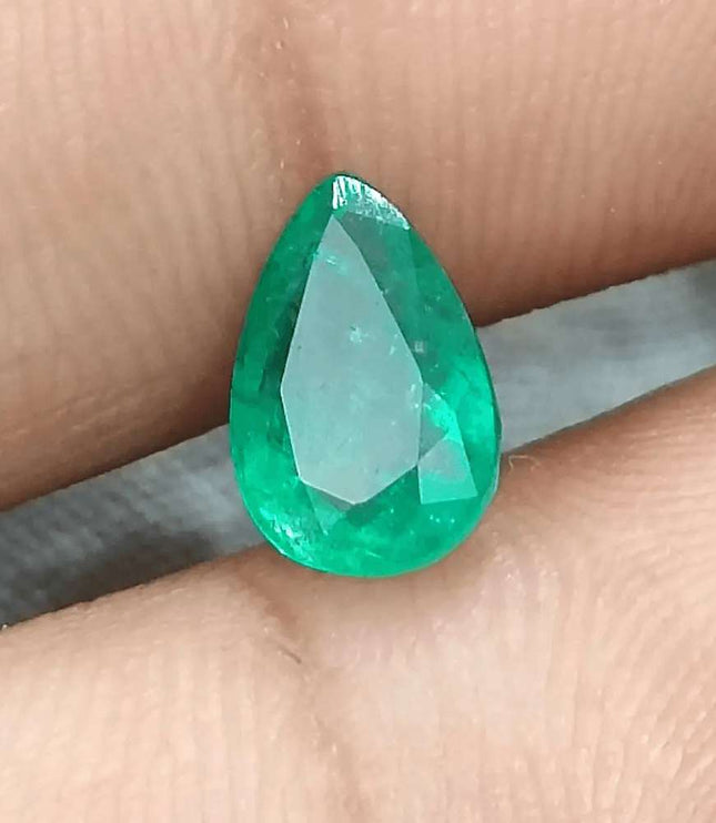 1.51ct Intense Green Emerald, Natural Earth Mined Gemstone - SMSGEMS 