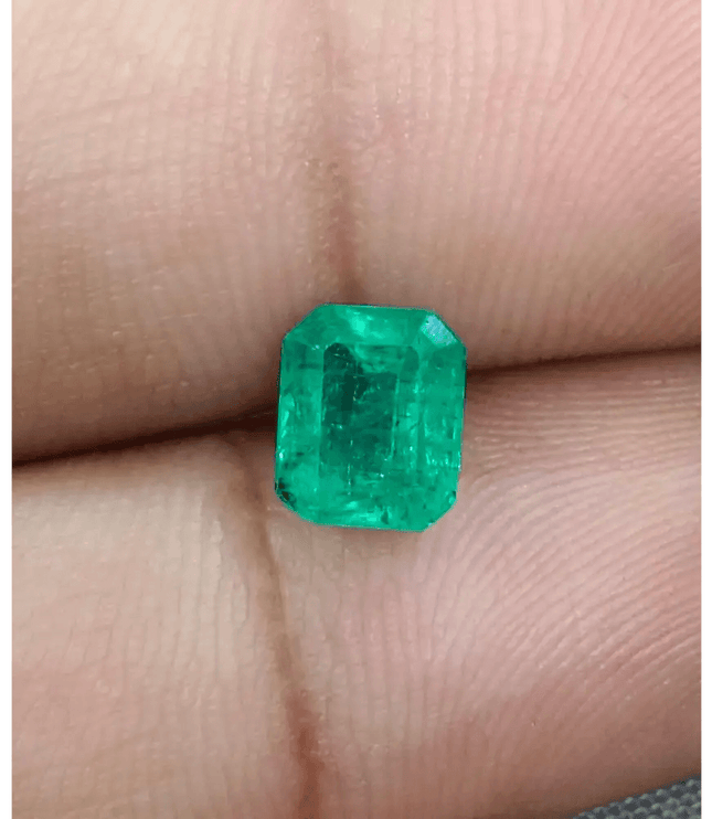 1.52ct Intense Green Panjshir Emerald, Natural Earth Mined Gemstone - SMSGEMS 