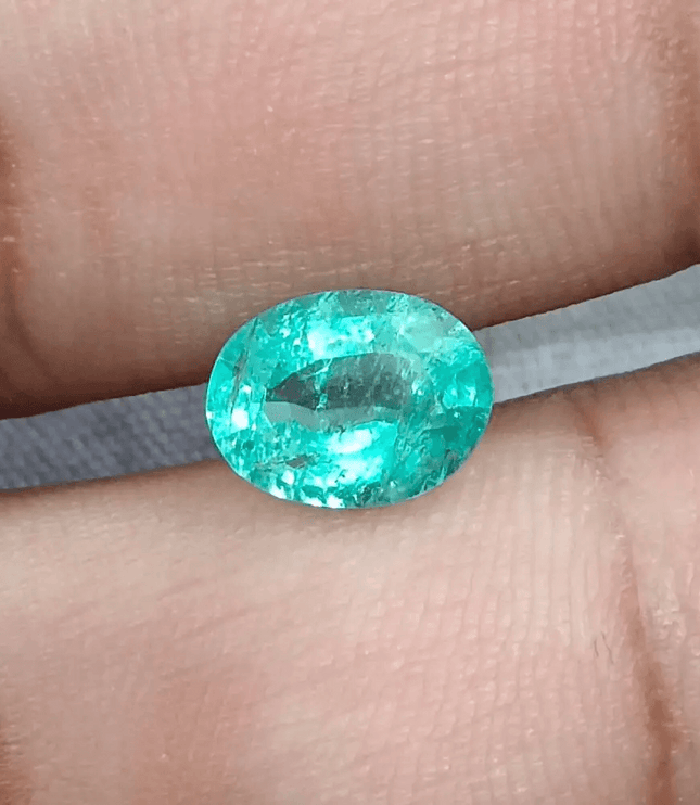 1.52ct Pastel Green Emerald , 100% Natural Earth Mined Gemstone - SMSGEMS 