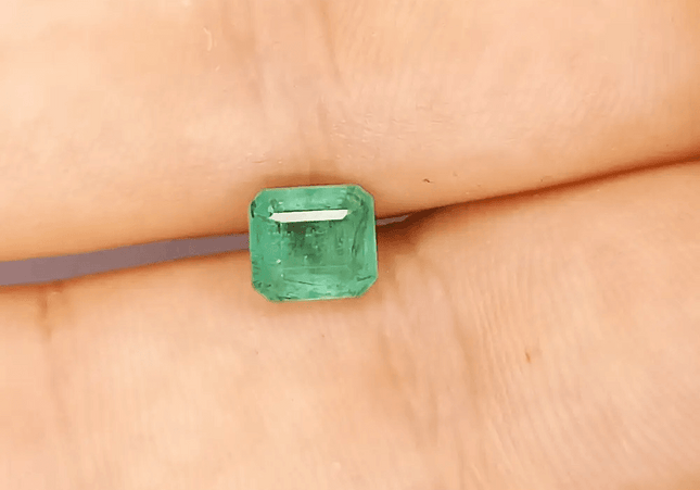 1.55ct Ethiopian Emerald, 100% Natural Earth mined Gem - SMSGEMS 
