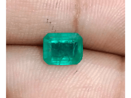 1.57ct Zambian Emerald , 100% Natural Earth Mined Gemstone - SMSGEMS 