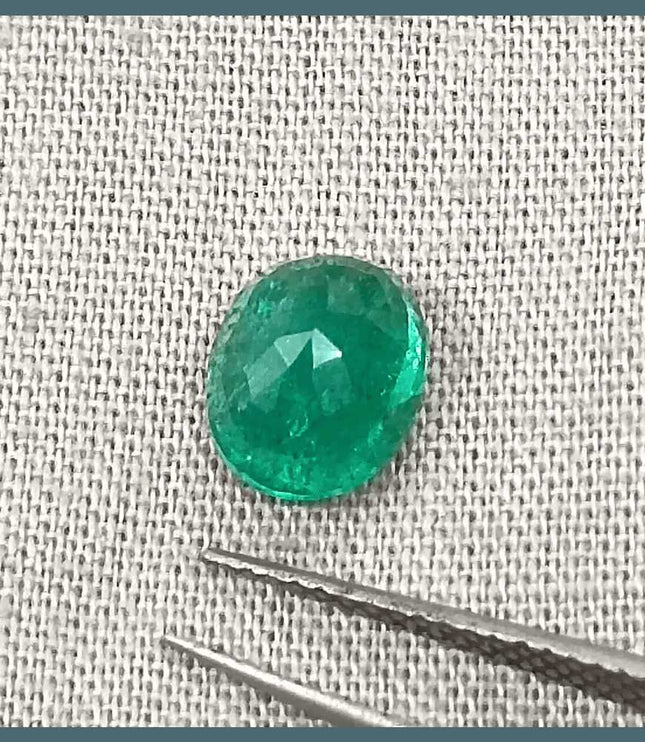 1.60ct Top Spring Green Emerald, Natural Earth Mined Gemstone - SMSGEMS 