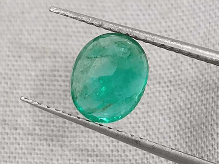 1.60ct Top Spring Green Emerald, Natural Earth Mined Gemstone - SMSGEMS 