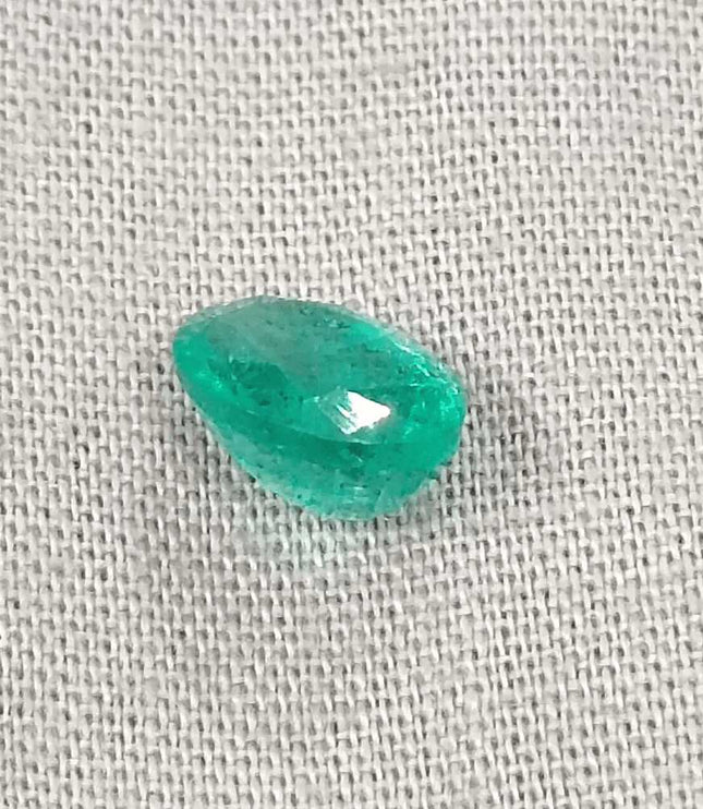 1.64ct Bright Green Emerald, Natural Earth Mined Gemstone - SMSGEMS 
