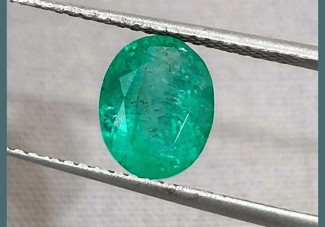 1.64ct Bright Green Emerald, Natural Earth Mined Gemstone - SMSGEMS 