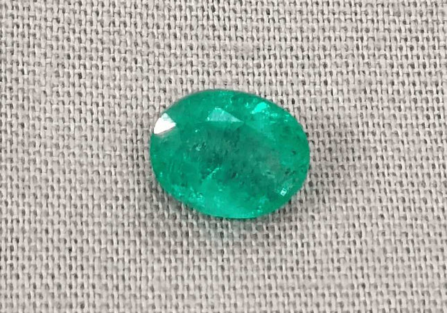 1.64ct Bright Green Emerald, Natural Earth Mined Gemstone - SMSGEMS 