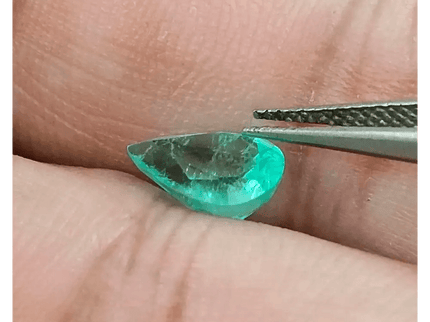 1.66ct Pastel Green Russian Emerald, 100% Natural Earth Mined Gemstone - SMSGEMS 