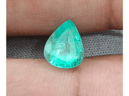 1.66ct Pastel Green Russian Emerald, 100% Natural Earth Mined Gemstone - SMSGEMS 