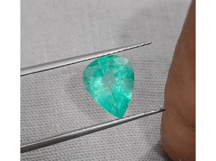 1.66ct Pastel Green Russian Emerald, 100% Natural Earth Mined Gemstone - SMSGEMS 