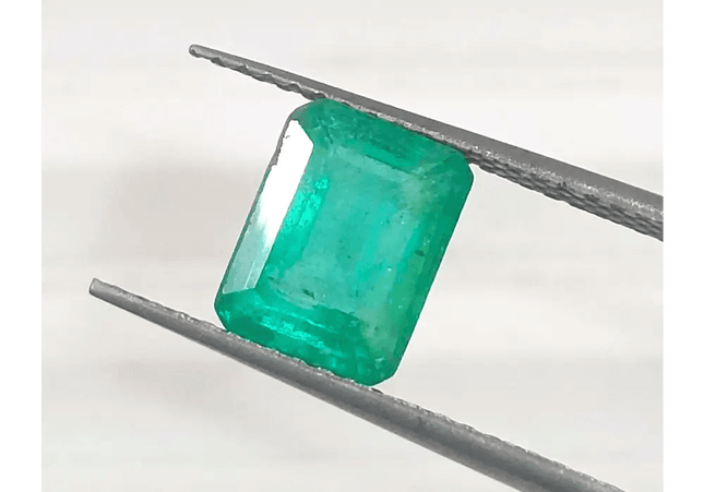 1.67ct Medium Intense Green Emerald, Natural Gemstone - SMSGEMS 