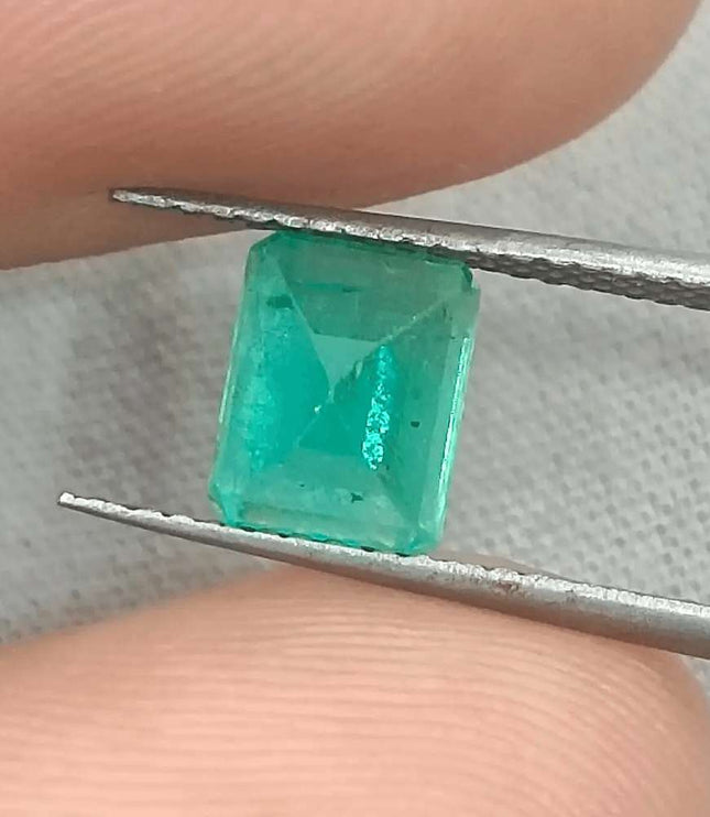 1.67ct Medium Intense Green Emerald, Natural Gemstone - SMSGEMS 