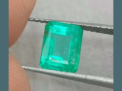 1.67ct Medium Intense Green Emerald, Natural Gemstone - SMSGEMS 