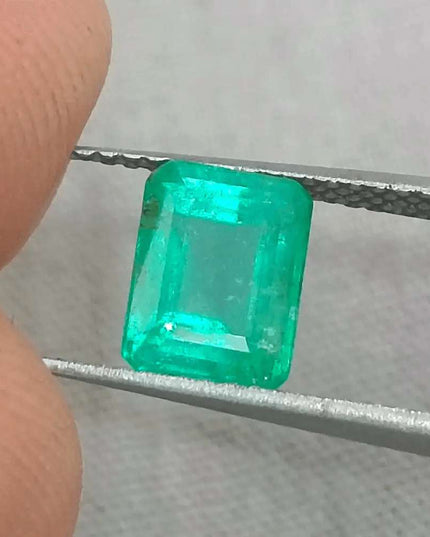 1.67ct Medium Intense Green Emerald, Natural Gemstone - SMSGEMS 