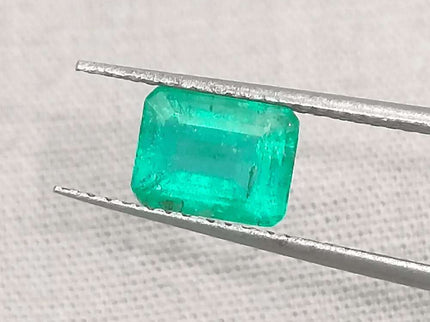 1.67ct Medium Intense Green Emerald, Natural Gemstone - SMSGEMS 