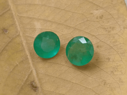 1.68ct / 2pcs Round Emerald , 100% Natural Earth Mined Gem. - SMSGEMS 
