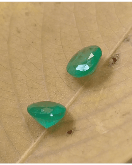 1.68ct / 2pcs Round Emerald , 100% Natural Earth Mined Gem. - SMSGEMS 