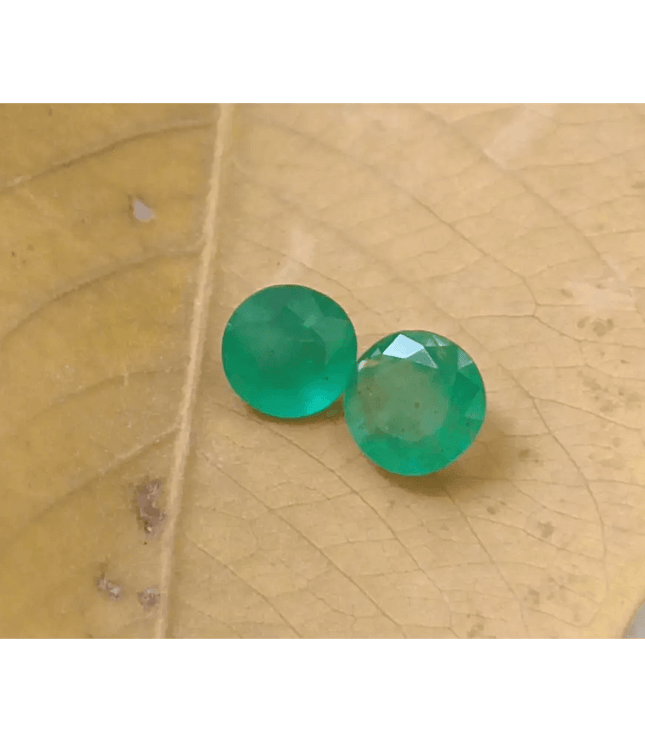 1.68ct / 2pcs Round Emerald , 100% Natural Earth Mined Gem. - SMSGEMS 