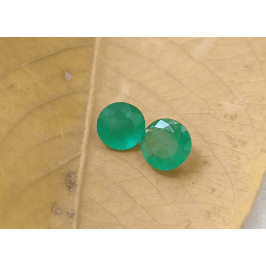 1.68ct / 2pcs Round Emerald , 100% Natural Earth Mined Gem. - SMSGEMS 
