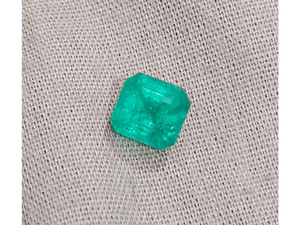 1.68ct Medium Vivid Green Panjshir Emerald, 100% Natural Earth Mined Gemstone - SMSGEMS 