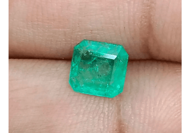 1.68ct Zambian Emerald, Natural Earth Mined Gemstone - SMSGEMS 