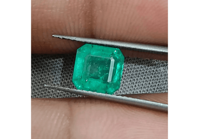 1.68ct Zambian Emerald, Natural Earth Mined Gemstone - SMSGEMS 