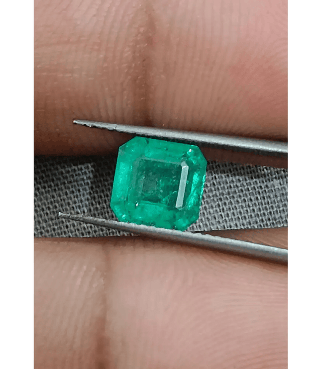 1.68ct Zambian Emerald, Natural Earth Mined Gemstone - SMSGEMS 