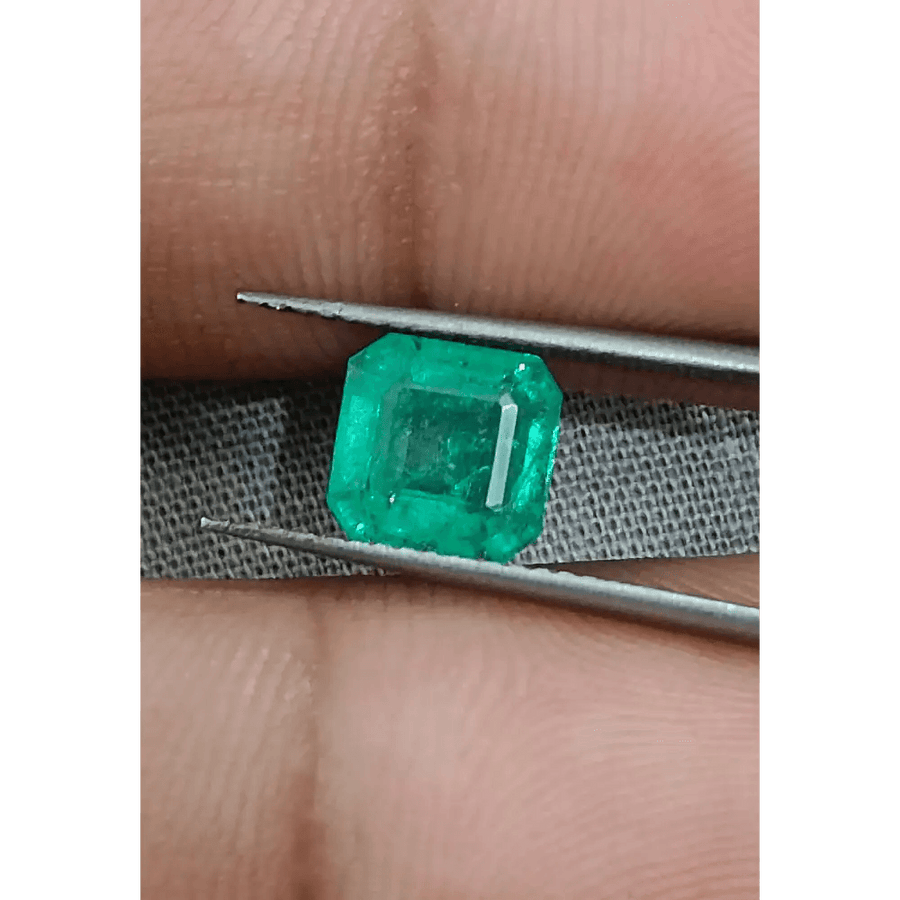 1.68ct Zambian Emerald, Natural Earth Mined Gemstone - SMSGEMS 
