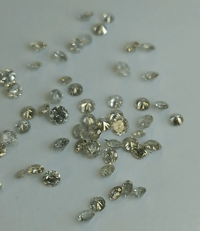 1.68ct Tinted White to faint colors natural untreated Diamond Parcel. - SMSGEMS 