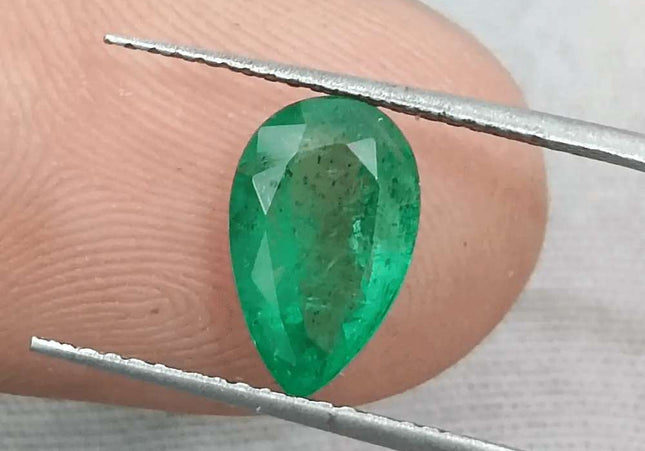 1.69ct Medium Deep Golden Green Emerald, Natural Earth Mined Gemstone - SMSGEMS 