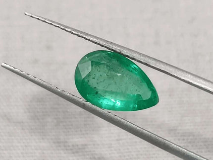 1.69ct Medium Deep Golden Green Emerald, Natural Earth Mined Gemstone - SMSGEMS 