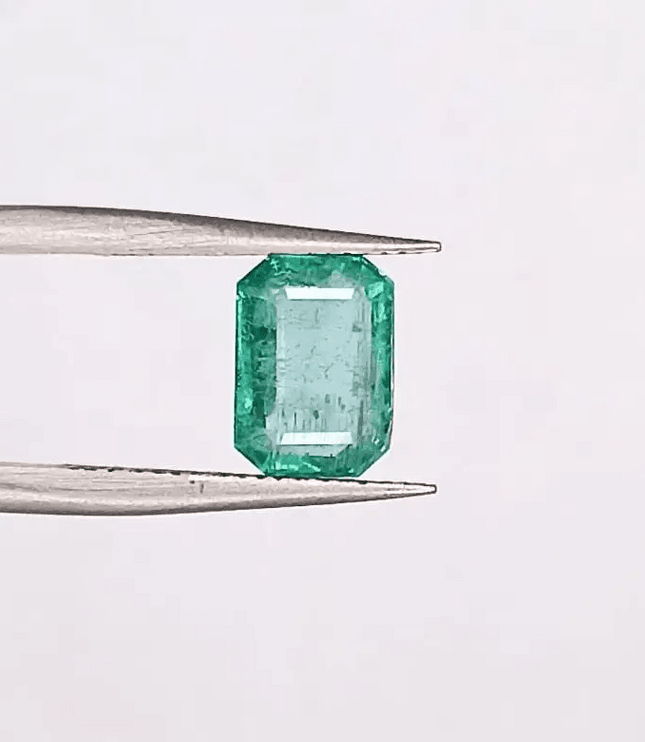 1.70ct Zambian Emerald , 100% Natural Gem - SMSGEMS 