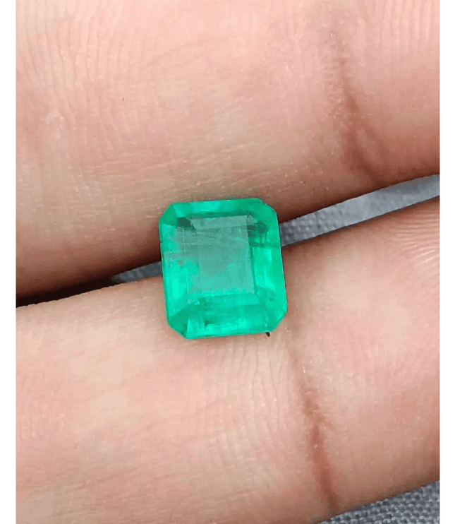 1.73ct Velvet Green Zambian Emerald , 100% Natural Earth Mined Gemstone - SMSGEMS 