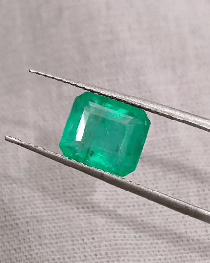 1.73ct Velvet Green Zambian Emerald , 100% Natural Earth Mined Gemstone - SMSGEMS 