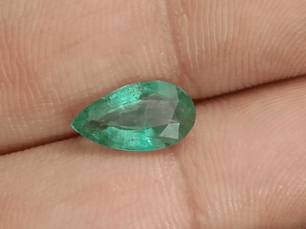 1.74ct Zambian Emerald, 100% Natural Earth mined Gem - SMSGEMS 
