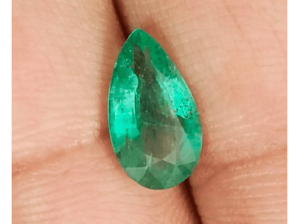 1.74ct Zambian Emerald, 100% Natural Earth mined Gem - SMSGEMS 
