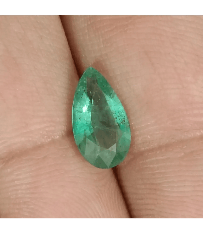 1.74ct Zambian Emerald, 100% Natural Earth mined Gem - SMSGEMS 