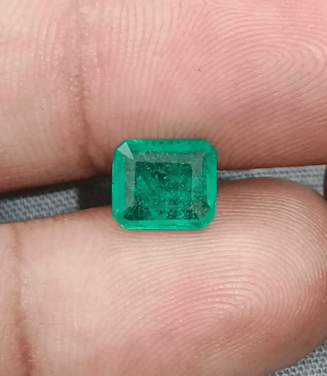 1.75ct Zambian Emerald, Natural Earth Mined Gemstone - SMSGEMS 