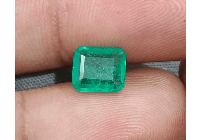1.75ct Zambian Emerald, Natural Earth Mined Gemstone - SMSGEMS 