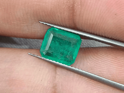 1.75ct Zambian Emerald, Natural Earth Mined Gemstone - SMSGEMS 
