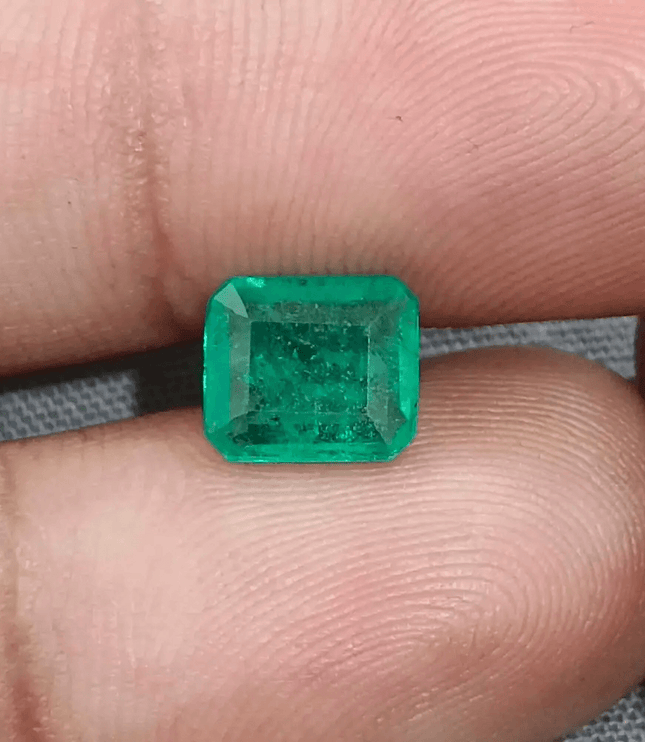 1.75ct Zambian Emerald, Natural Earth Mined Gemstone - SMSGEMS 