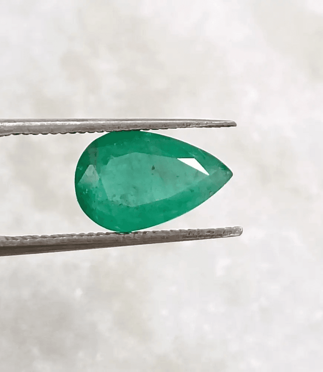 1.77ct Velvet Green Zambian Emerald , 100% Natural Earth Mined Gem. - SMSGEMS 